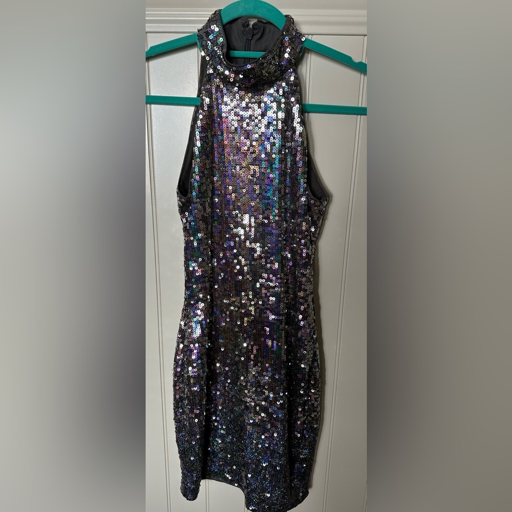 GUESS MERLYN Ladies Size Extra Small Black & Silver Iridescent Sequinned…